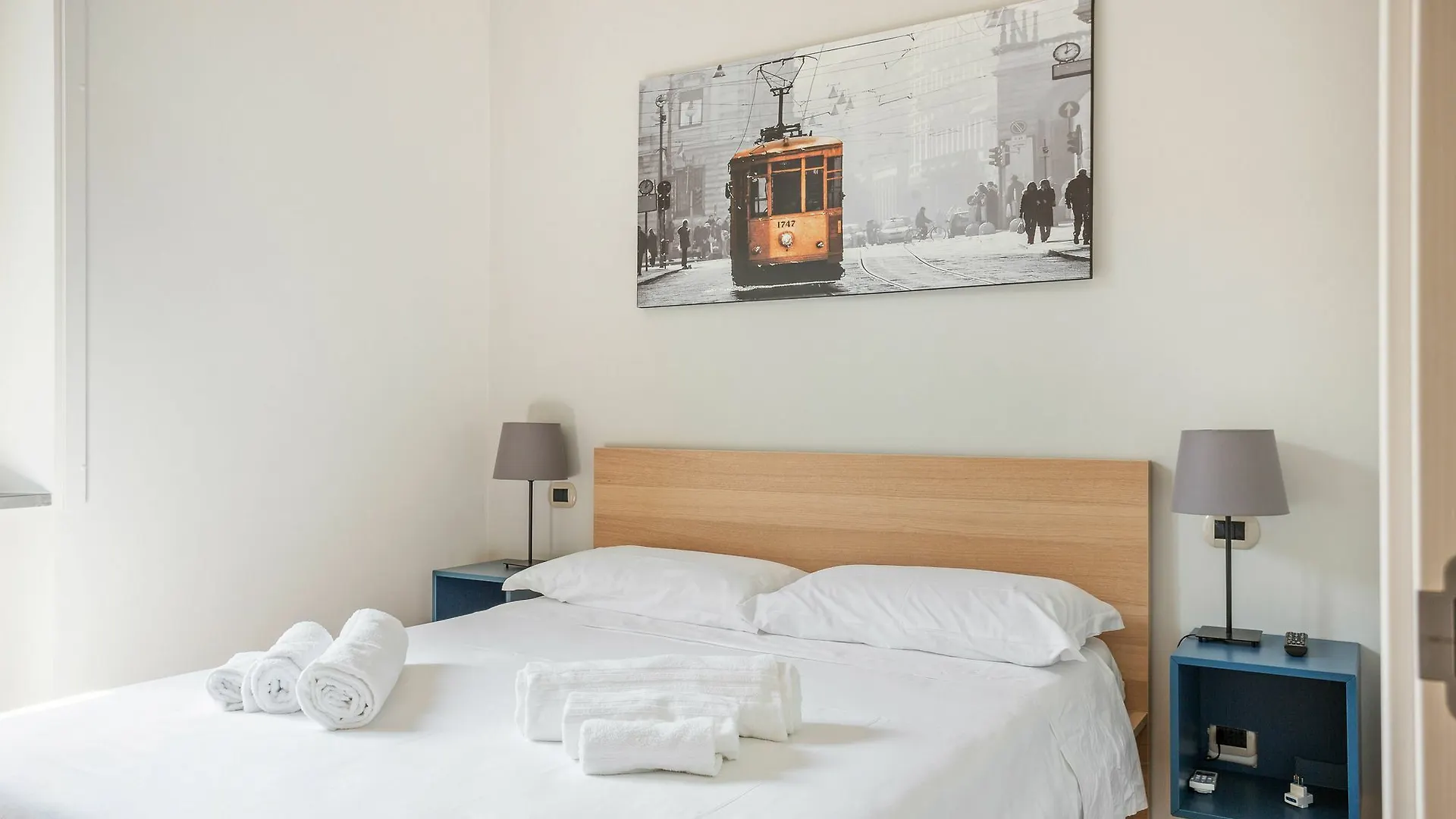 Rentopolis Poliziano 13 - Fiera Milano Apartment Milan