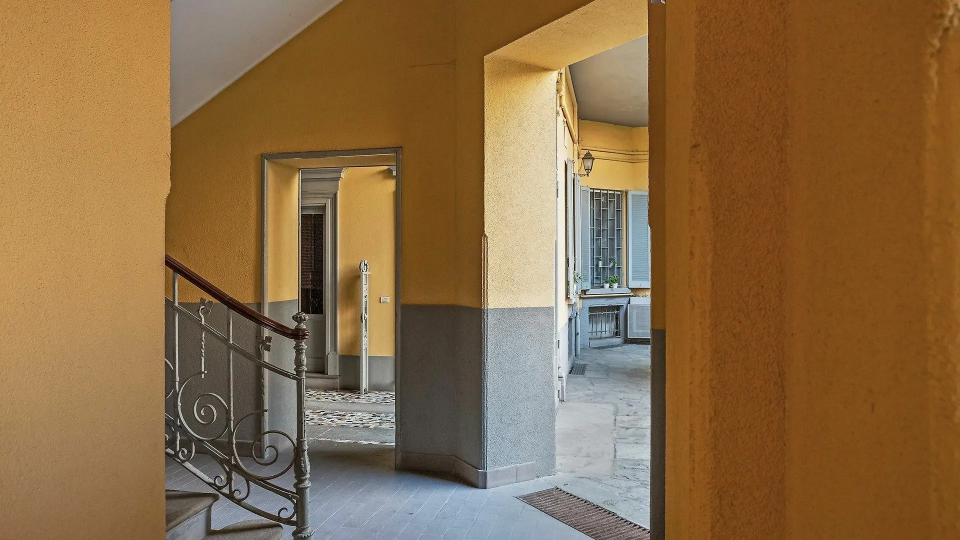 Rentopolis Poliziano 13 - Fiera Milano Apartment